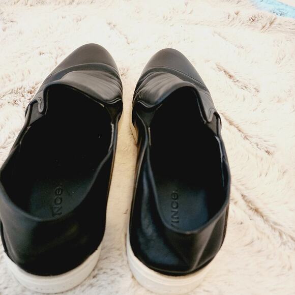 VINCE SLIP ON BLACK LEATHER LOAFER SIZE 6 - Picture 5 of 9